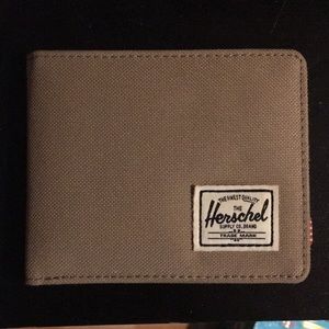 Herschel fabric wallet